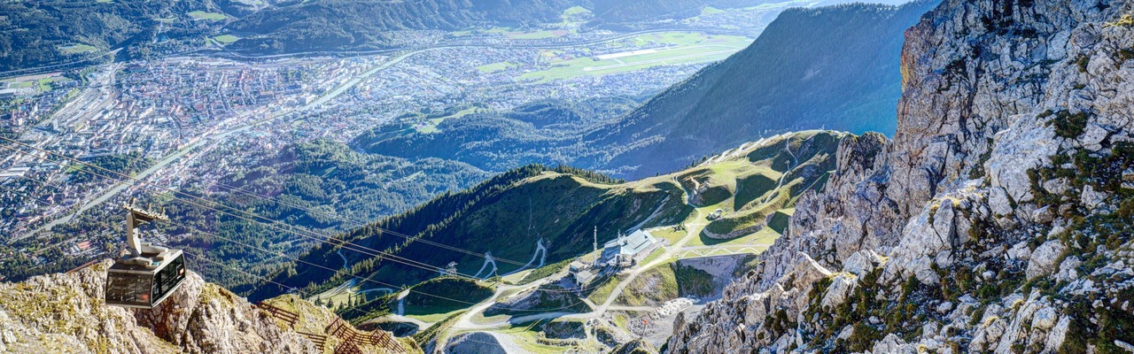 Seilbahn mit herrlichem Blick auf Innsbruck