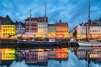 Colorful houses in Nyhavn, Copenhagen