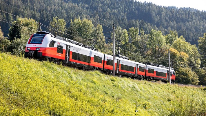 Cityjet with "S-Bahn Steiermark" branding